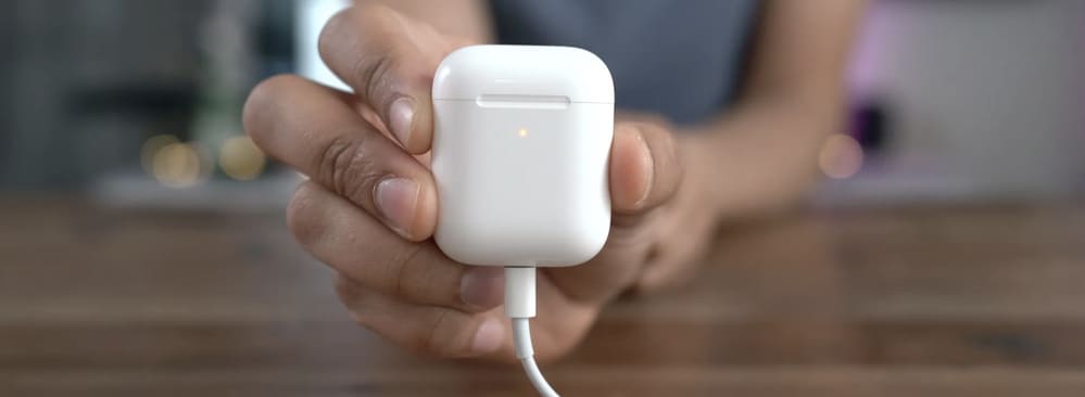 Наушники AirPods не заряжаются - что делать? - фото 1 Наушники AirPods не заряжаются - что делать? - фото 1