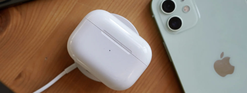 Наушники AirPods не заряжаются - что делать? - фото 2 Наушники AirPods не заряжаются - что делать? - фото 2